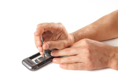 Erkek ayrı onarım için telefon eller