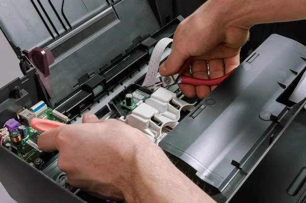 Maintenance and repair of the printer — Stock Photo, Image