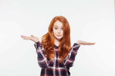 Boşaltmak avucunda gösterilen kadın