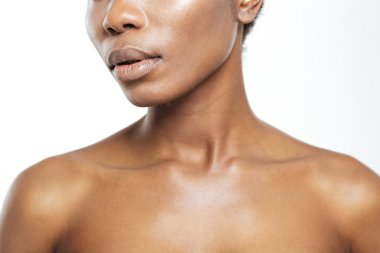 Afro Amerikalı kadın kırpılmış görüntü 