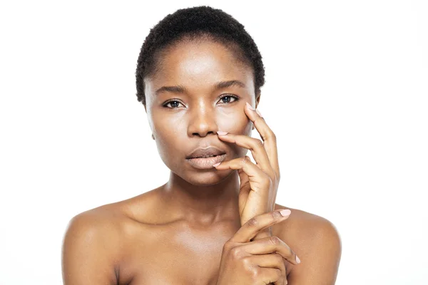 Linda mujer afroamericana con piel fresca —  Fotos de Stock