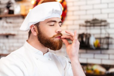 Mutlu Şef yemek mutfak gıda kokulu aroma 