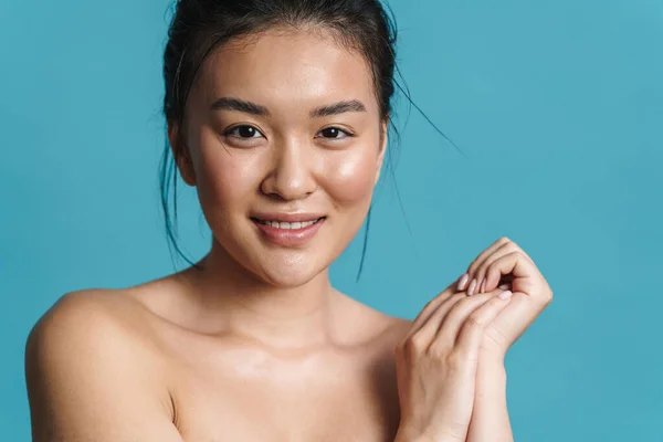 Image Shirtless Asian Girl Smiling Looking Camera Isolated Blue Background — Stock Photo, Image