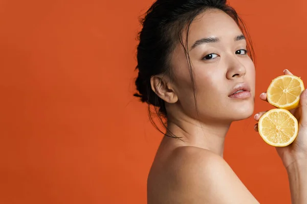 Retrato Beleza Uma Bela Jovem Mulher Asiática Sem Opless Posando — Fotografia de Stock