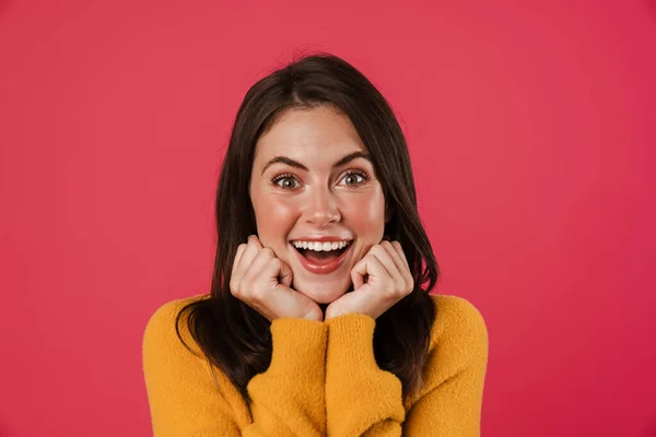 Image Excited Beautiful Girl Expressing Surprise Camera Isolated Pink Background — Stock Photo, Image