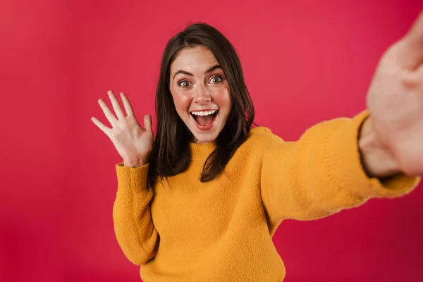 Afbeelding Van Opgewonden Meisje Zwaaien Hand Terwijl Het Nemen Van — Stockfoto