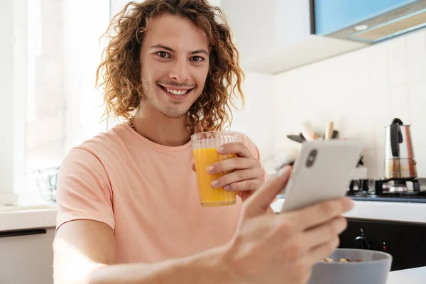 Caucasian Handsome Smiling Guy Taking Selfie Cellphone While Having Breakfast — Stock Photo, Image