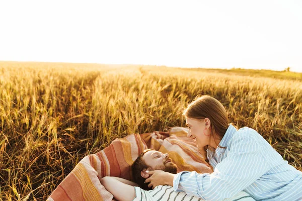Image Young Cheery Happy Loving Couple Lying Together Field — Stock Photo, Image