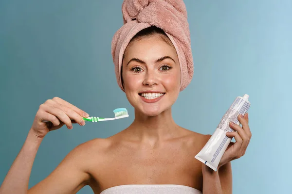 Nice Excited Girl Wearing Towels Posing Toothpaste Toothbrush Isolated Blue — Stock Photo, Image