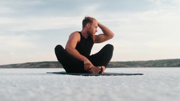 Happy Young Athlete Looking Side While Doing Exercises Training Outdoors — Stockvideo