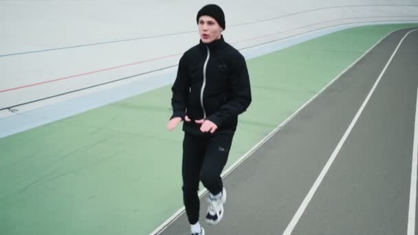 Sportif Fort Fait Des Exercices Stade — Video