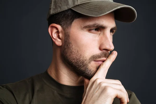 Pensando Homem Militar Masculino Posando Olhando Para Lado Isolado Sobre — Fotografia de Stock