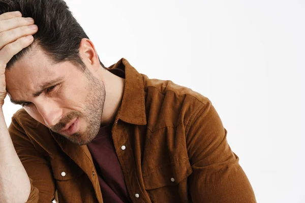 Infeliz Jovem Homem Sem Barba Camisa Posando Câmera Isolado Sobre — Fotografia de Stock