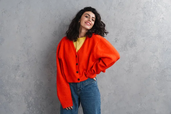 Retrato Uma Menina Bonita Animado Alegre Casual Desgaste Posando Isolado — Fotografia de Stock