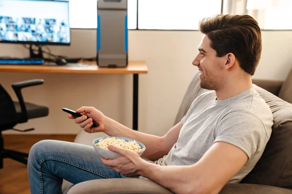 Happy Man Watching Eating Popcorn Home Couch — Stock Photo, Image