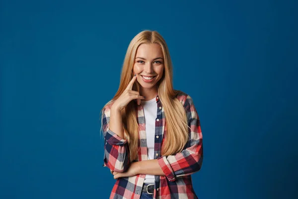 Blonde Young Happy Woman Smiling Looking Camera Isolated Blue Background — Stock Photo, Image