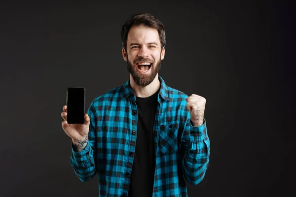 Baard Opgewonden Man Shirt Tonen Mobiele Telefoon Het Maken Van — Stockfoto