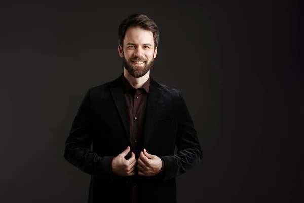 Bearded Happy Man Black Jacket Smiling Looking Camera Isolated Black — Stock Photo, Image