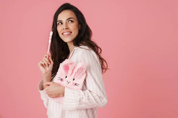 Glad Vacker Kvinna Pyjamas Poserar Med Penna Och Kanin Dagbok — Stockfoto