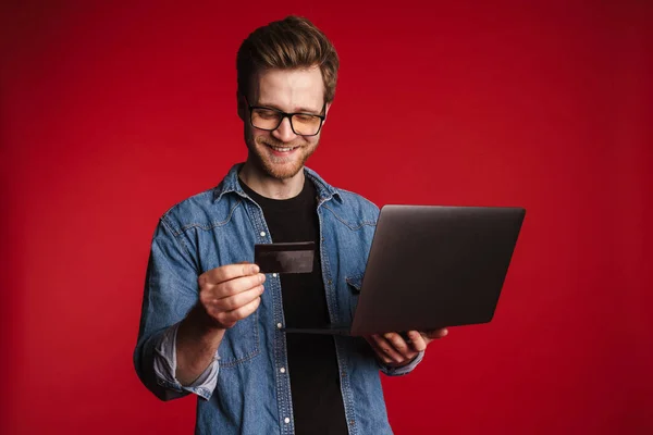 Happy Smiling Young Man Casual Clothes Standing Red Wall Background — Stock Photo, Image