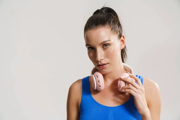 Jeune Femme Fitness Blanche Vêtements Sport Avec Queue Cheval Debout — Photo