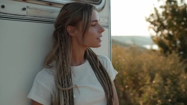 Beautiful Woman Enjoying Nature Standing Modern Caravan Trailer — Stock Video