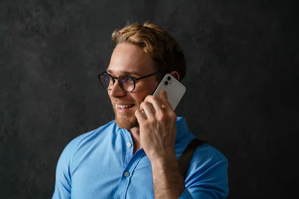 Portrait Smiling Man Blue Shirt Glasses Talking Phone While Standing — Stock Photo, Image