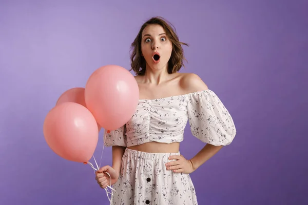 Choquée Jeune Femme Qui Exclame Posant Avec Des Ballons Isolés — Photo