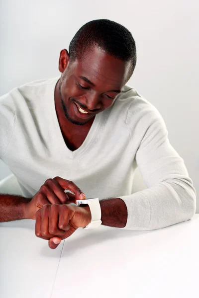 Portrait of a handsome african man — Stock Photo, Image