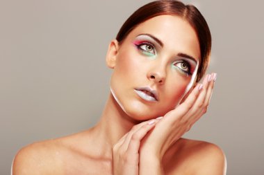 izole çekici bir kadın portresi