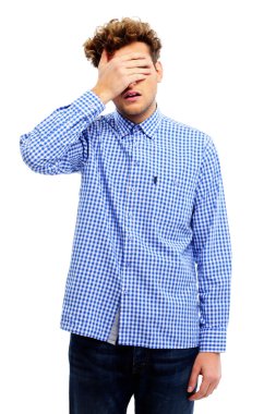 İzole yakışıklı komik adam