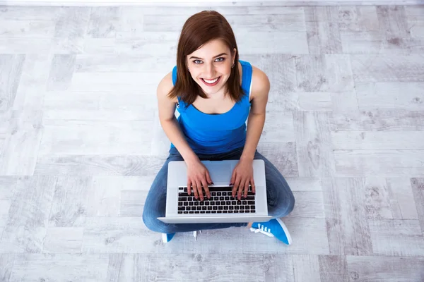 Portrait of a beautiful woman — Stock Photo, Image