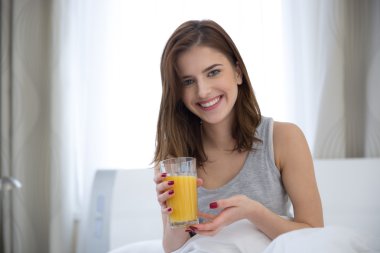 Çekici Genç Kadın