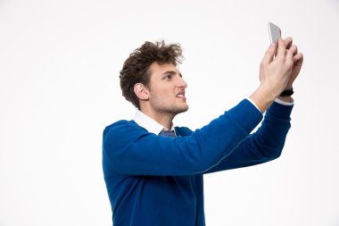 Yakışıklı genç adam.