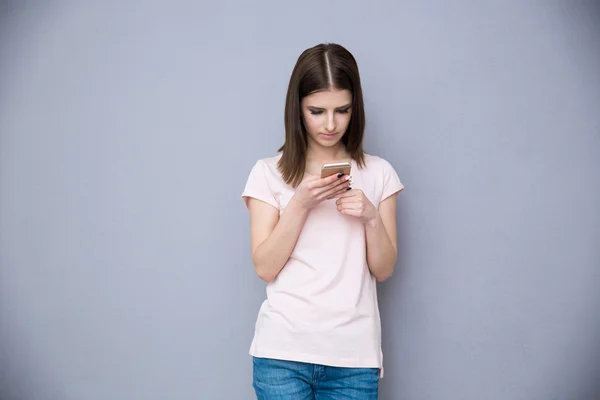 Schöne junge Frau — Stockfoto