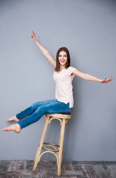 Beautiful young woman — Stock Photo, Image