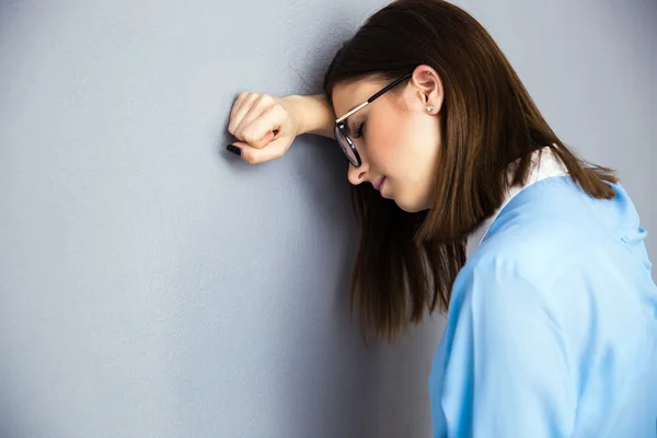 Affärskvinna med depression uttryck — Stockfoto