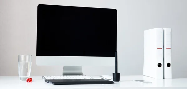 Personal computer on the table in office — Stock Photo, Image