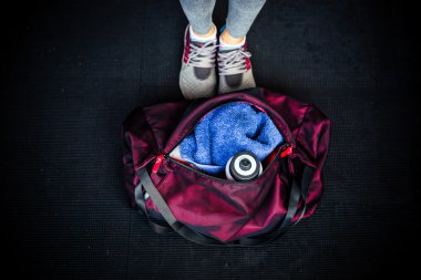 Fitness çanta kadın bacakları