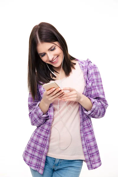Smiling woman using smartphone — Stock Photo, Image