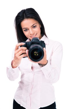 Gülümseyen kadın fotoğrafçı ile fotoğraf makinesi