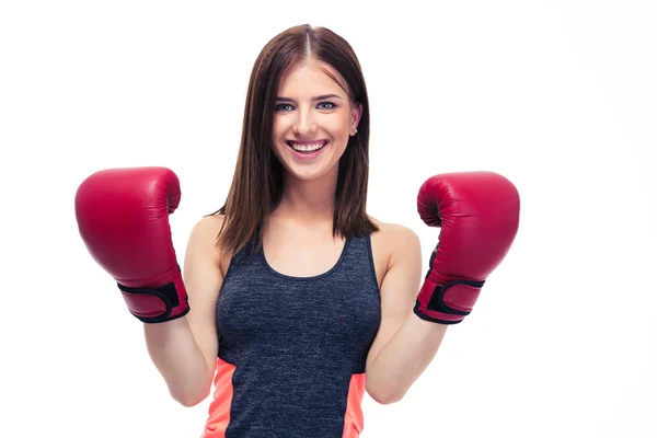 Mujer deportiva feliz con guantes de boxeo — Foto de Stock