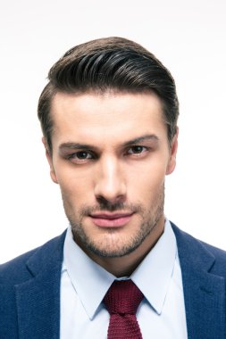 Kendinden emin genç bir iş adamının portresi.