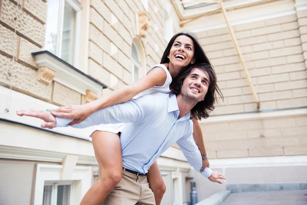 Laughing couple having fun — Stock Photo, Image