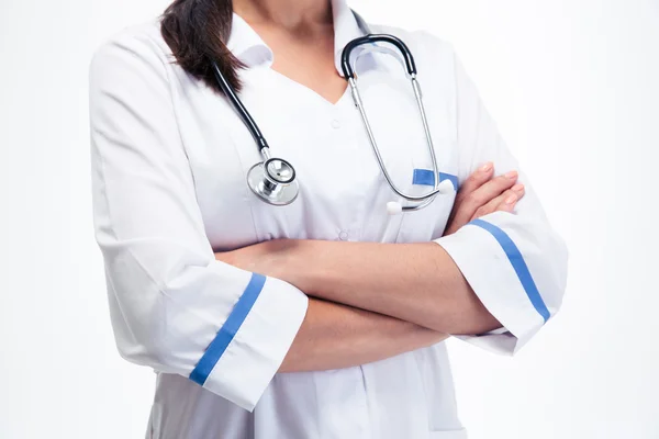 Vrouwelijke arts met armen gevouwen — Stockfoto