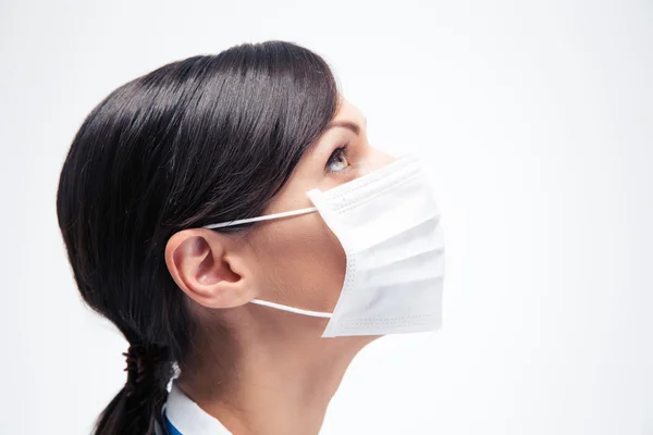 Ararken maskeli kadın tıp doktoru — Stok fotoğraf