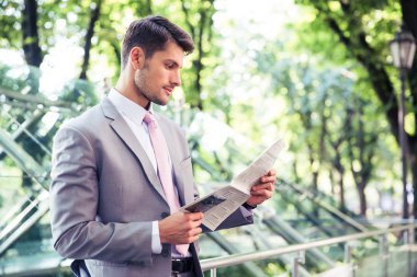 işadamı okuma gazete 