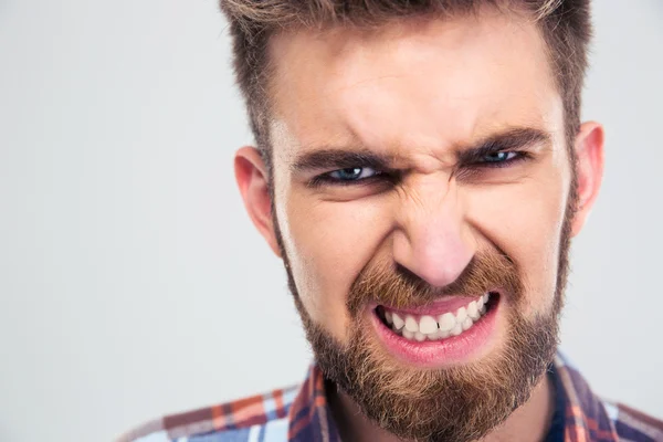 Angry man looking at camer — Stock Photo, Image