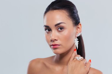 Taze cilt ile güzel kadın portresi