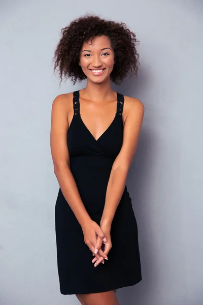 Porträt einer lächelnden Afrikanerin — Stockfoto